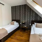 Bed & Breakfast Servita Udvarhaz 3*