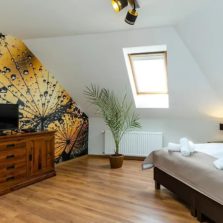 Servita Udvarhaz Bed & Breakfast 3*