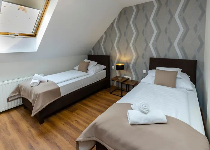 فندق مبيت وإفطار Servita Udvarhaz