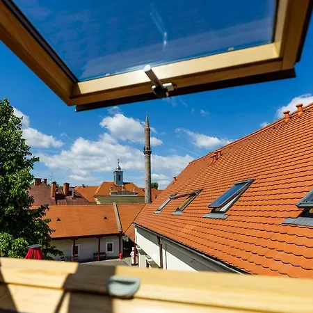 Frühstückspension Servita Udvarhaz Erlau