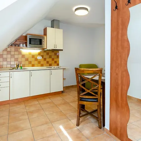 Frühstückspension Servita Udvarhaz Erlau