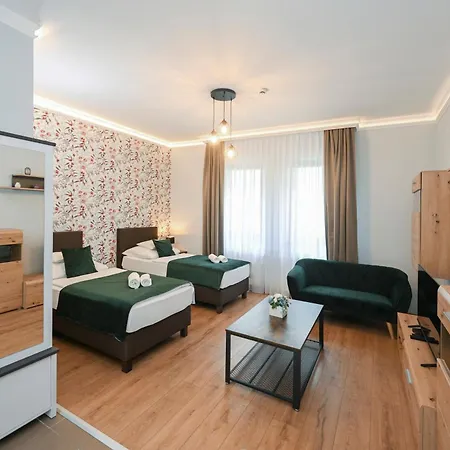 Servita Udvarhaz Frühstückspension 3*