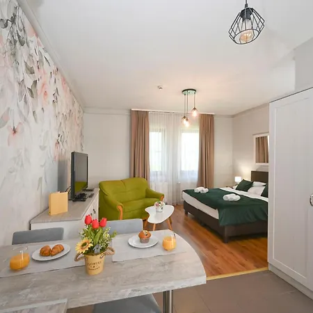 Servita Udvarhaz Bed & Breakfast Eger