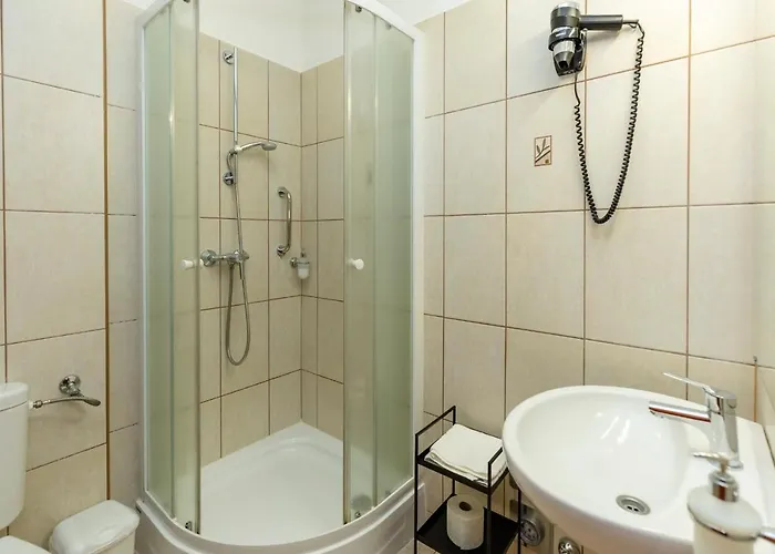 Servita Udvarhaz Bed & Breakfast Eger