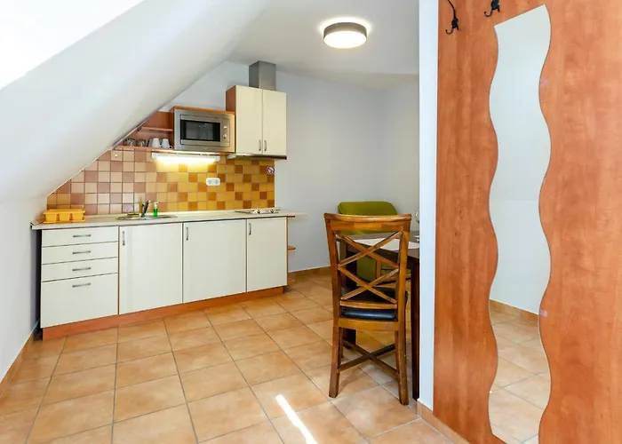 Bed & Breakfast Servita Udvarhaz Eger