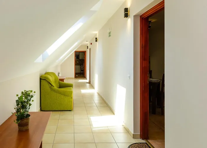 فندق مبيت وإفطار Servita Udvarhaz 3*