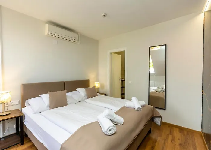 Bed & Breakfast Servita Udvarhaz