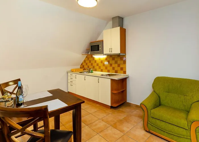 Bed & Breakfast Servita Udvarhaz