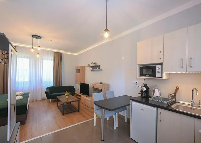 Servita Udvarhaz Bed & Breakfast 3*